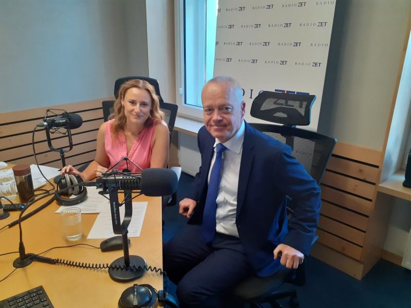 radio Snaha našich studentů pomoci ukrajinským uprchlíkům je neuvěřitelná, říká děkan 2. Lékařské fakulty UK profesor Marek Babjuk